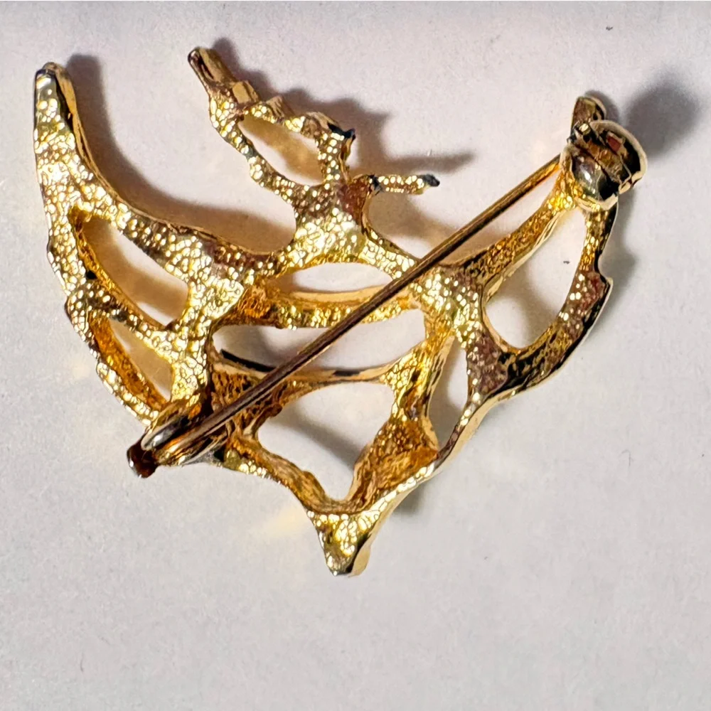 Vintage Gold-Tone fish Brooch